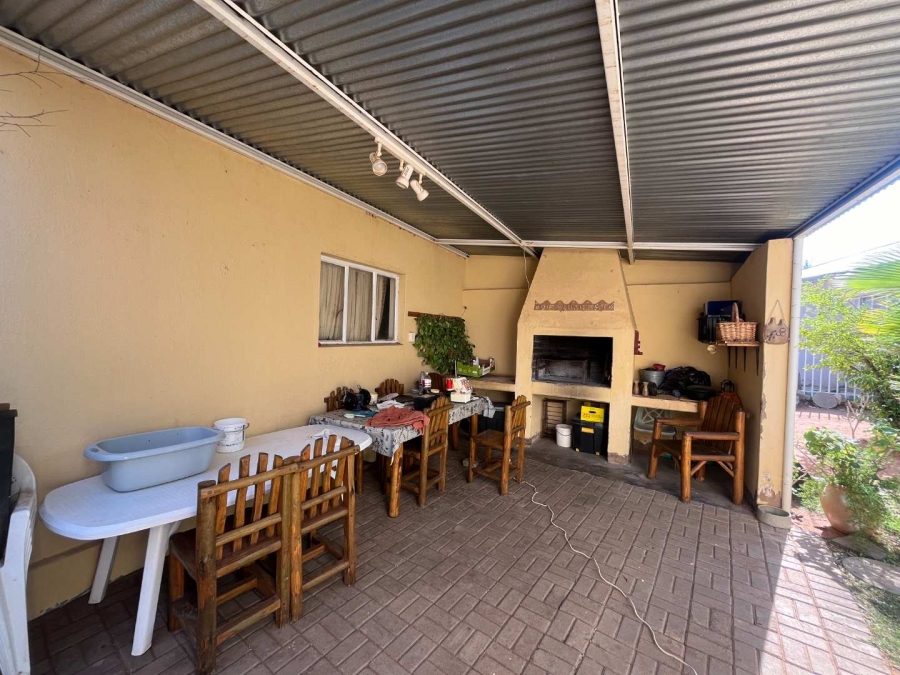3 Bedroom Property for Sale in Die Rand Northern Cape